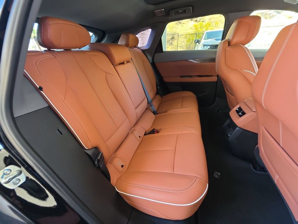 Used 2026 Cadillac Optiq Luxury 2 RWD image 28