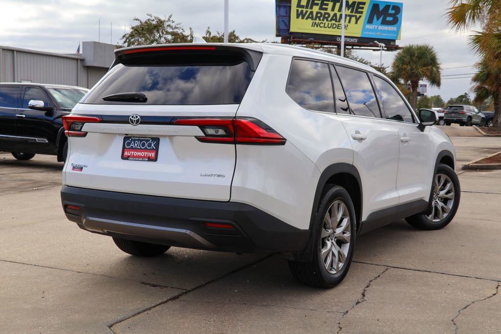Used 2024 Toyota Grand Highlander XLE image 2