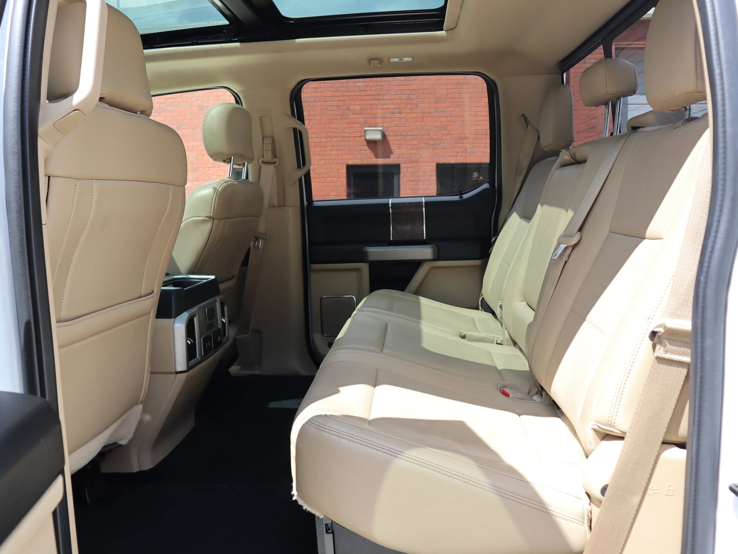 Used 2018 Ford F250 Lariat w/ Lariat Ultimate Package image 13