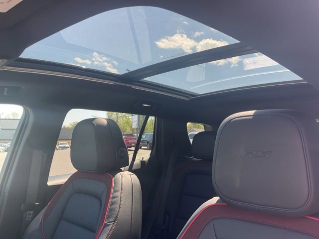 Used 2025 Chevrolet Equinox RS w/ Safety and Technology Package AWD/4WD image 8