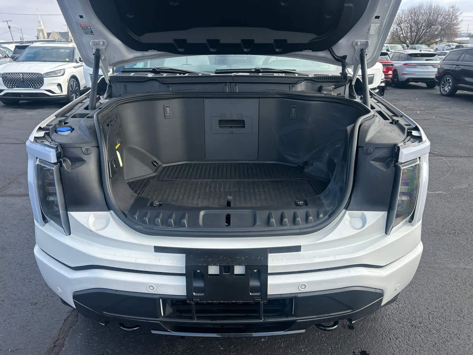 New 2025 Ford F150 Lightning Platinum image 2