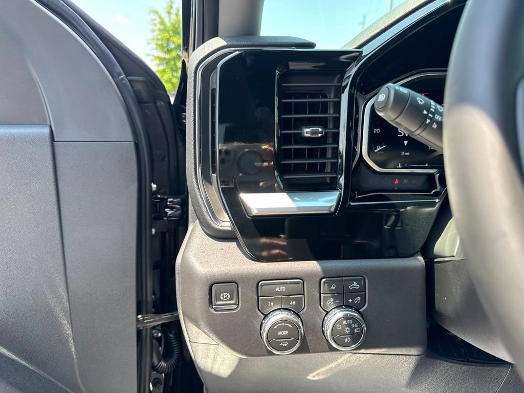 New 2026 GMC Sierra 1500 SLT w/ SLT Premium Plus Package AWD/4WD image 14