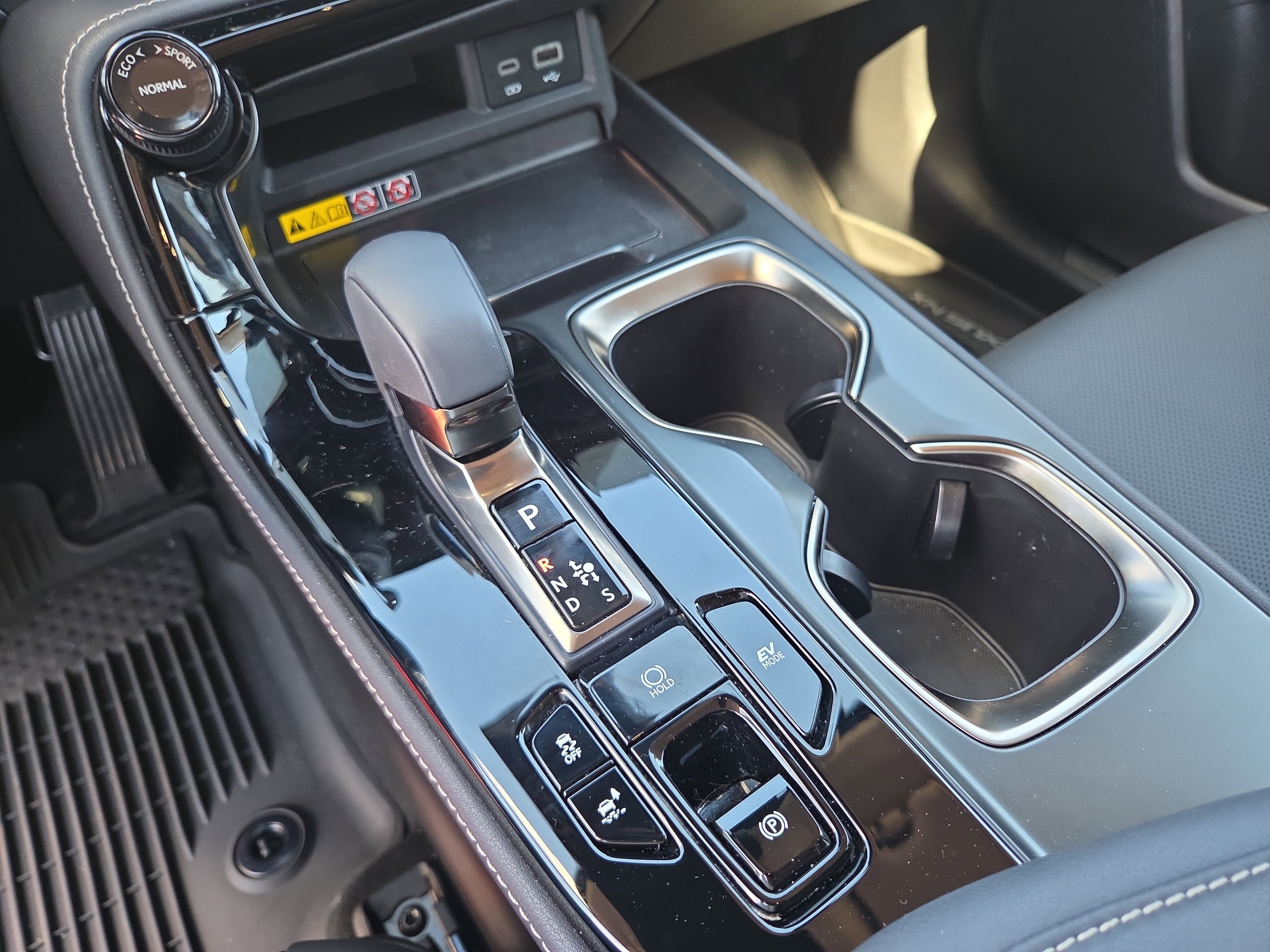 Certified 2025 Lexus NX 350h AWD w/ Accessory Package (2T) image 28