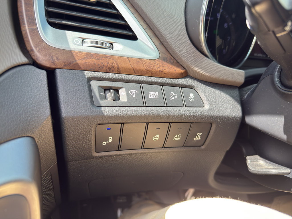 Used 2019 Hyundai Santa Fe XL AWD/4WD image 15