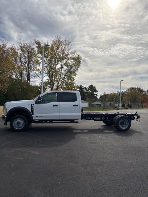 New 2026 Ford F550 4x4 Crew Cab image 5