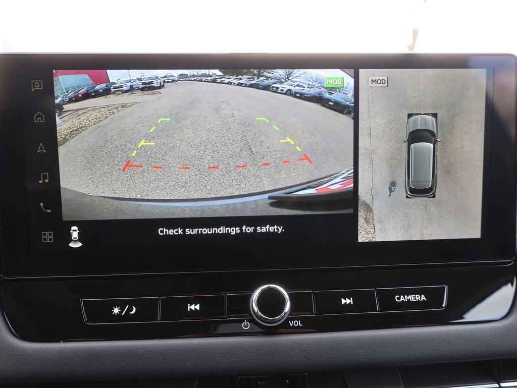 New 2025 Mitsubishi Outlander SE image 49