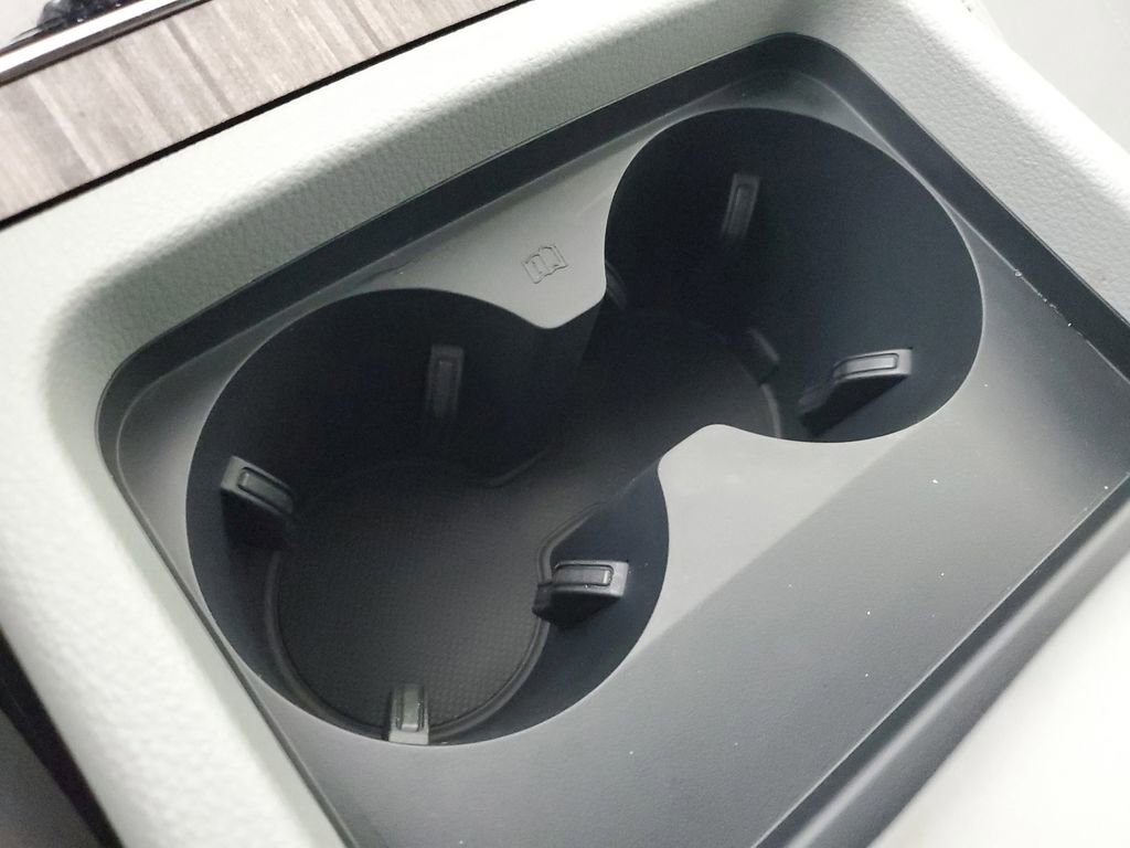 Used 2024 Audi Q5 e Premium Plus w/ Premium Plus Package image 30