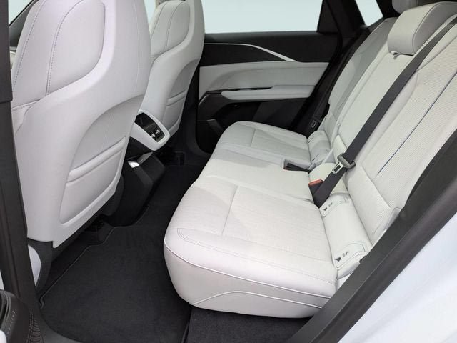 New 2026 Cadillac Lyriq Luxury RWD image 41