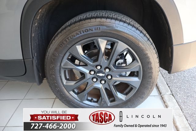 Used 2020 Chevrolet Traverse RS w/ LPO, Floor Liner Package FWD image 11