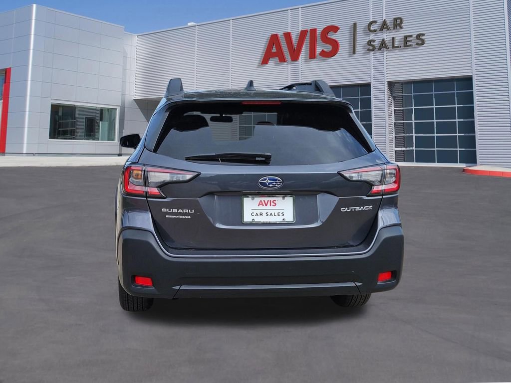 Used 2025 Subaru Outback Premium image 5