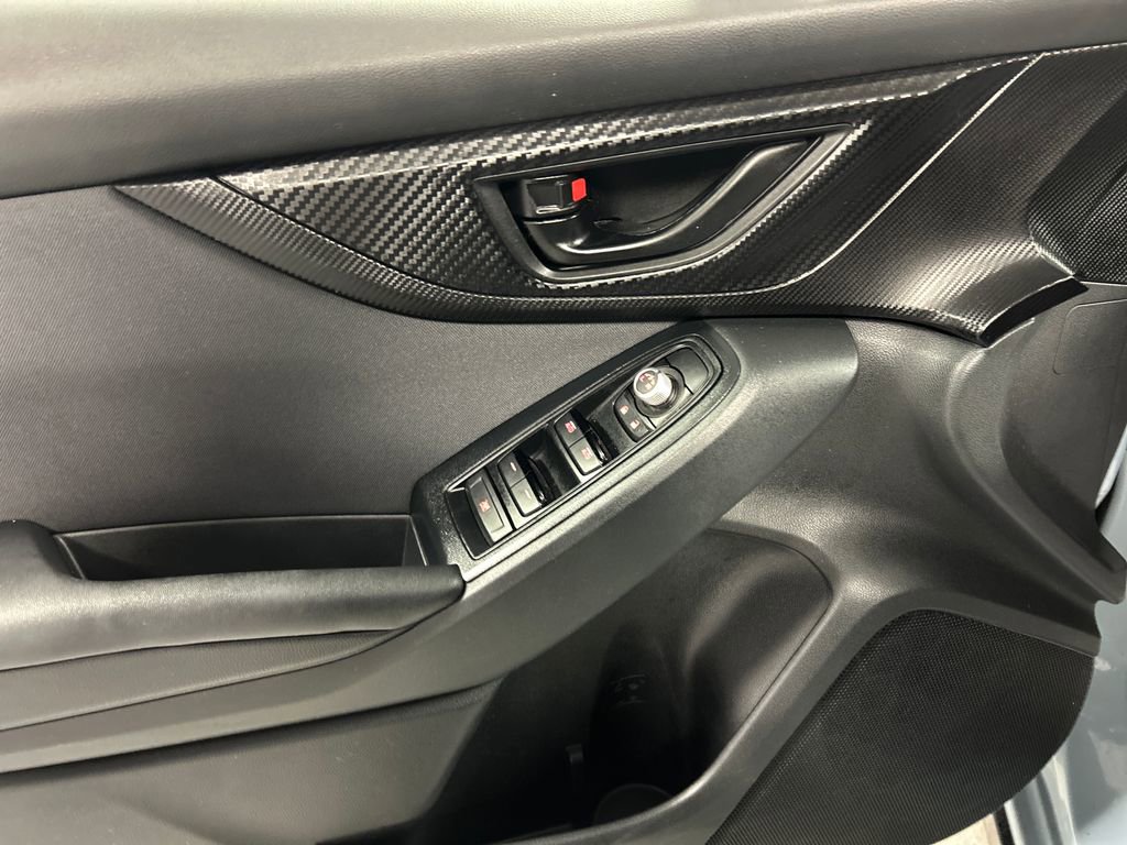 Used 2021 Subaru Crosstrek 2.0i Premium image 12