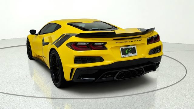 Used 2026 Chevrolet Corvette Z06 RWD image 6