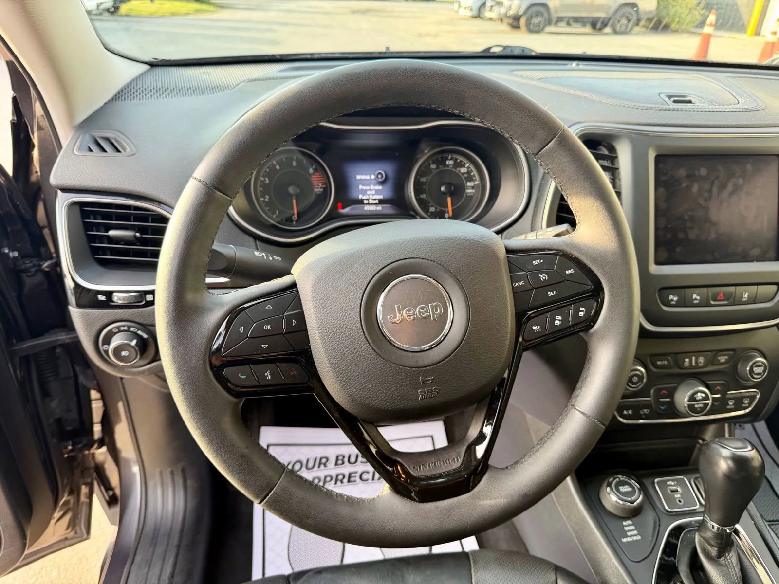 Used 2023 Jeep Cherokee Altitude Lux image 14