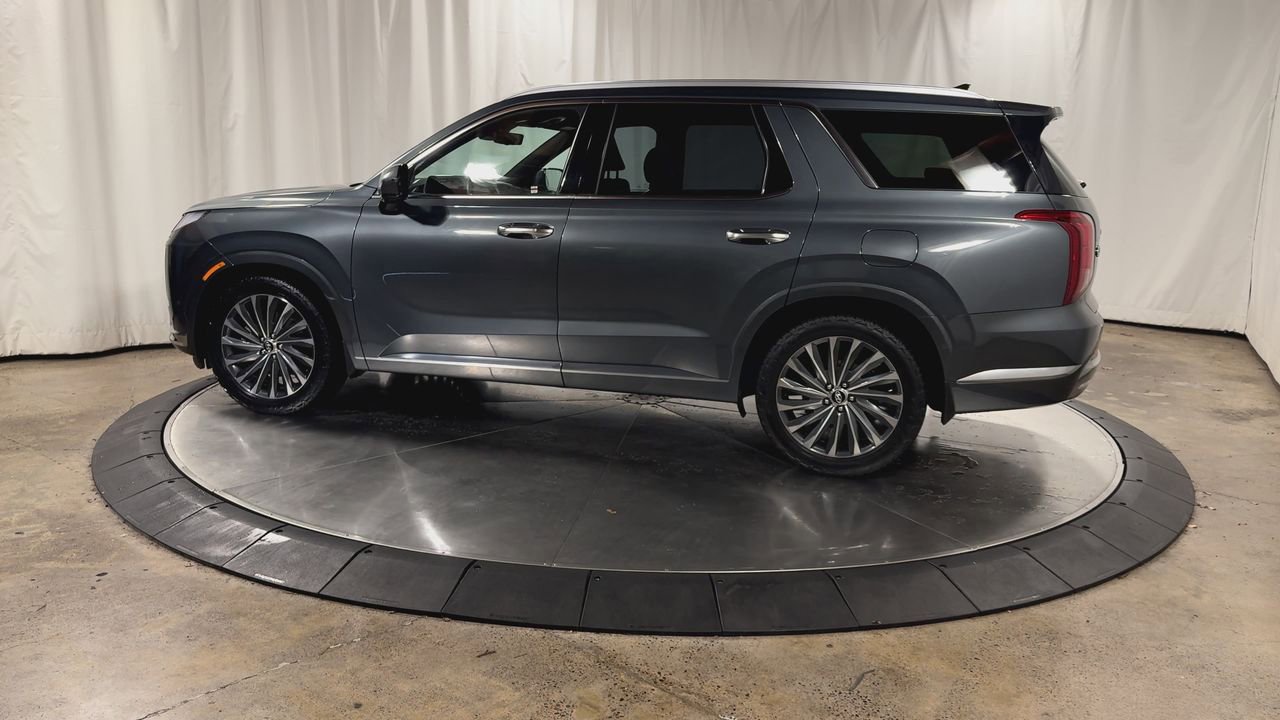 Used 2023 Hyundai Palisade Calligraphy w/ Cargo Package image 6