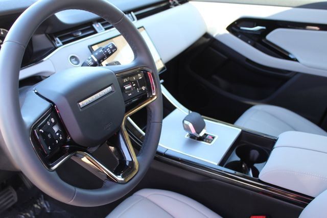 Used 2025 Land Rover Range Rover Evoque S image 12