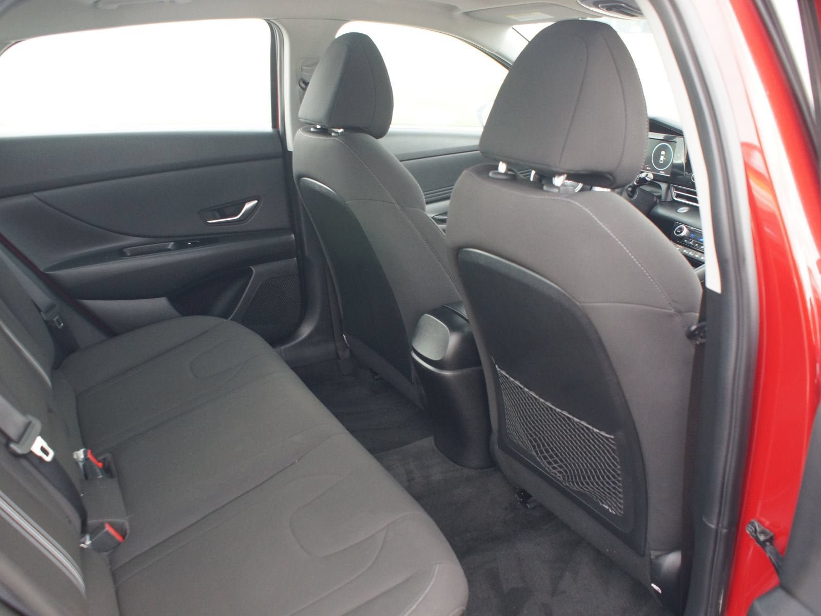 Used 2021 Hyundai Elantra SEL w/ Convenience + Premium Package FWD image 20