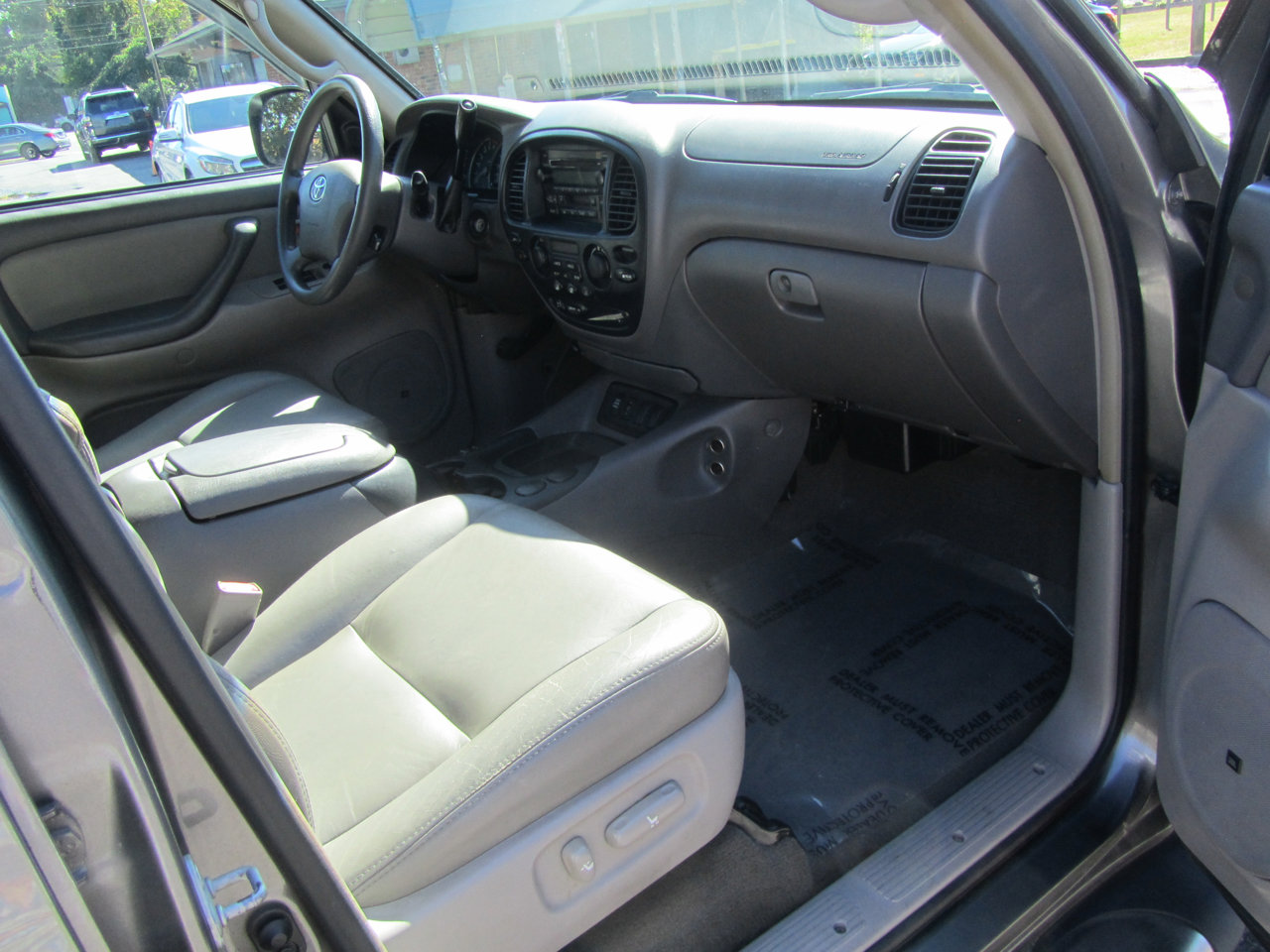 Used 2006 Toyota Sequoia SR5 image 21