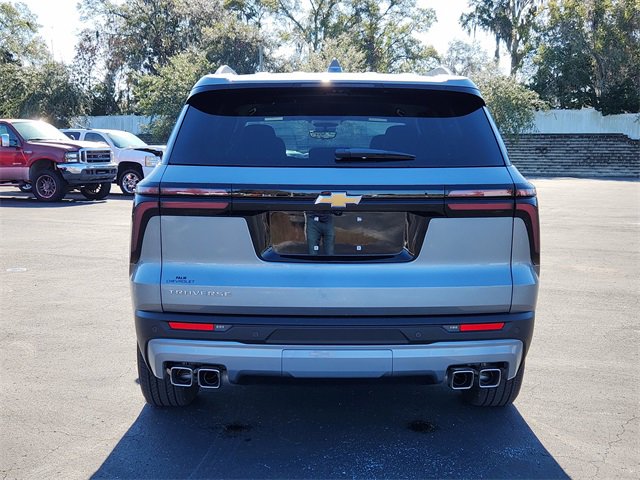 Used 2026 Chevrolet Traverse LT w/ Driver Confidence Package image 7