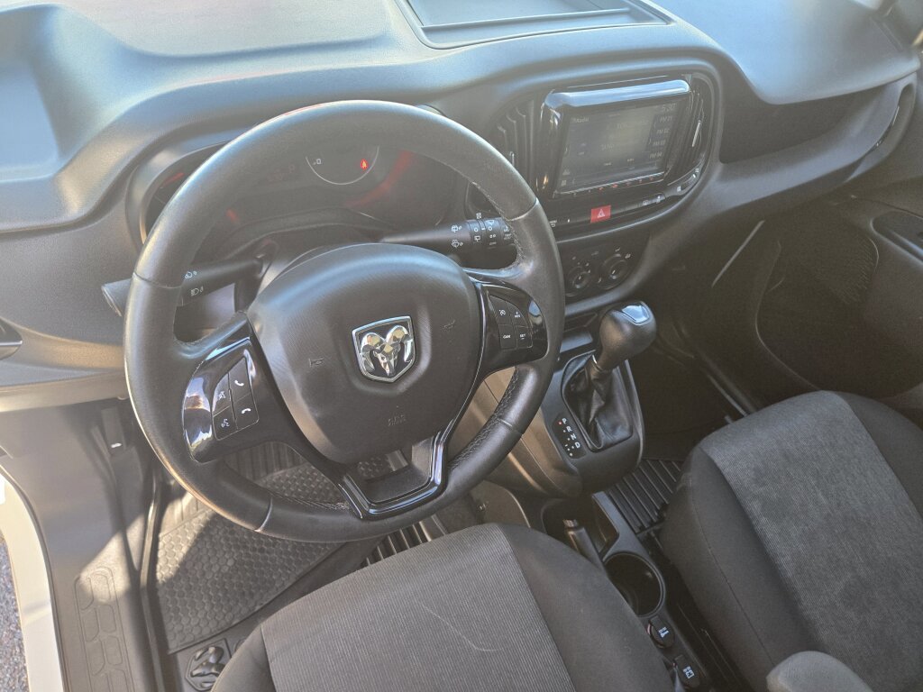 Used 2020 RAM ProMaster City Tradesman SLT image 9