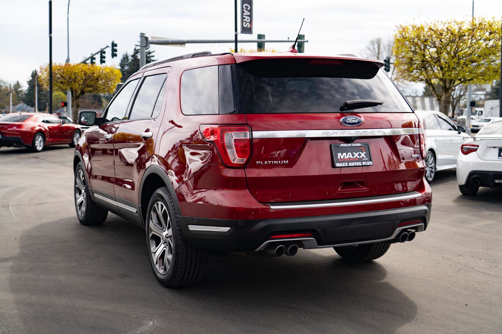 Used 2019 Ford Explorer Platinum AWD/4WD image 11