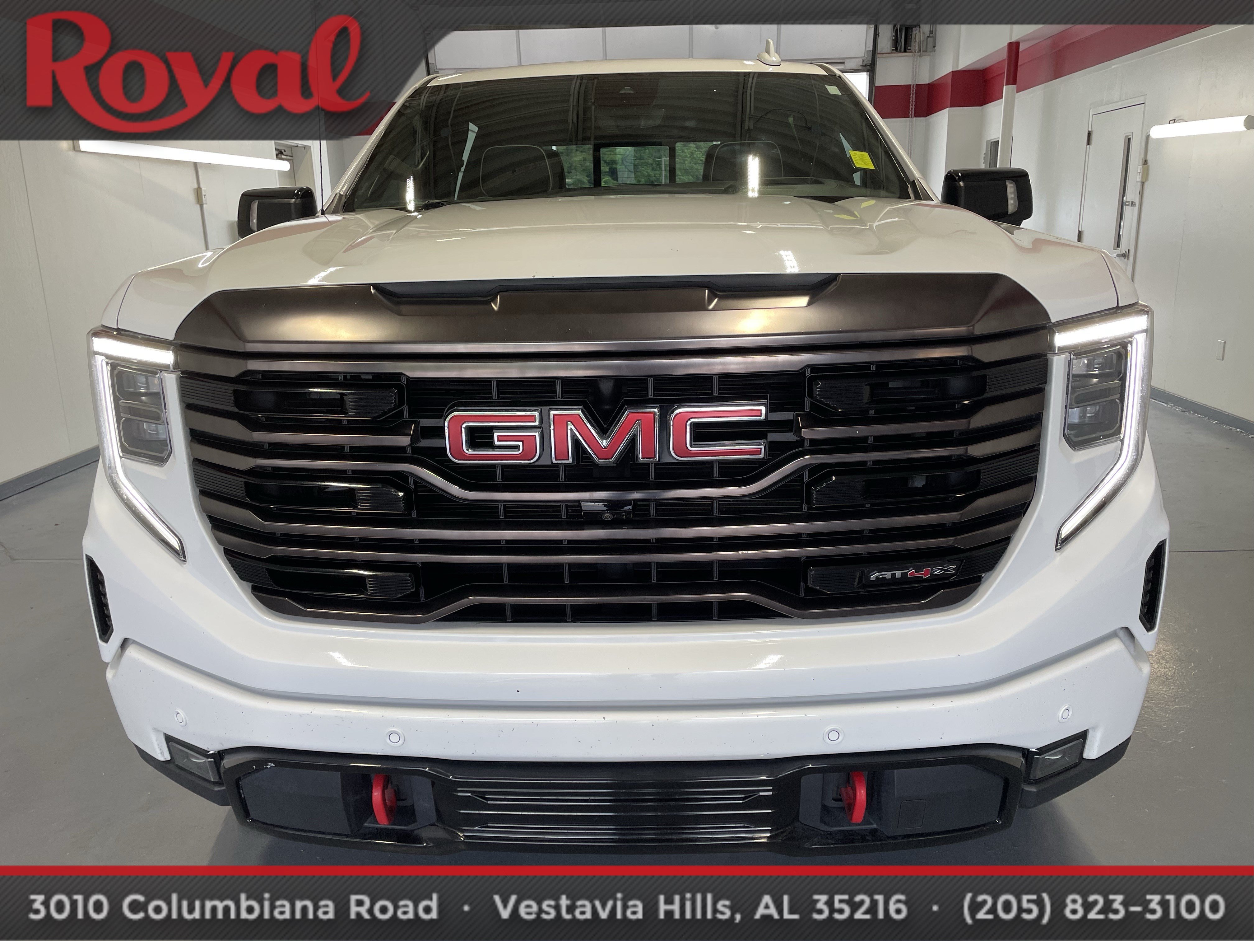 Used 2022 GMC Sierra 1500 AT4X AWD/4WD image 2