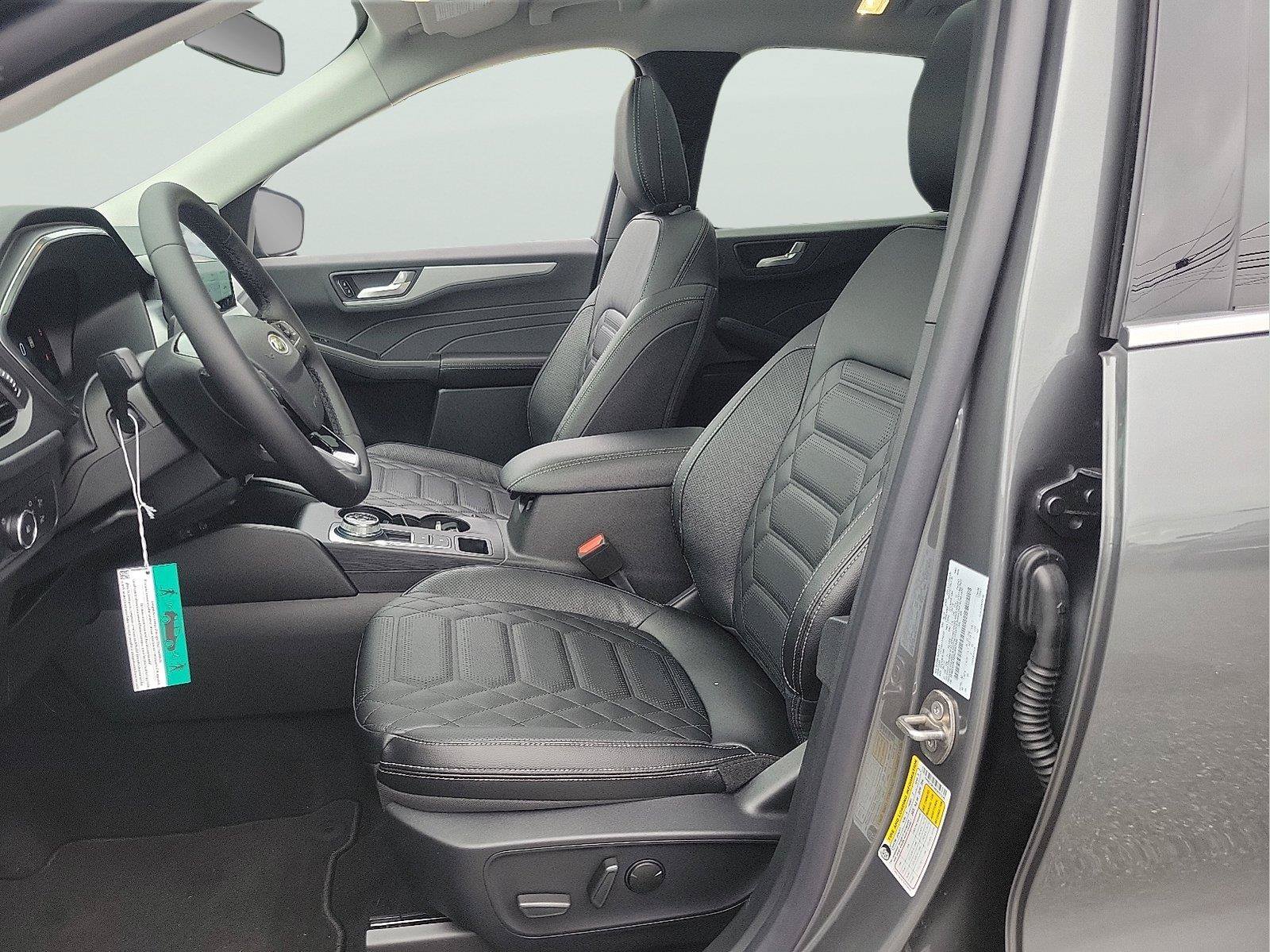 New 2024 Ford Escape SE w/ PHEV Premium Package FWD image 10