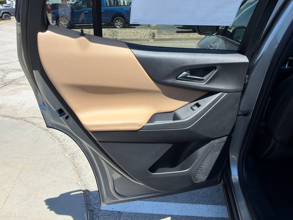 New 2026 Chevrolet Equinox ACTIV w/ LPO, Floor Liner Package FWD image 18