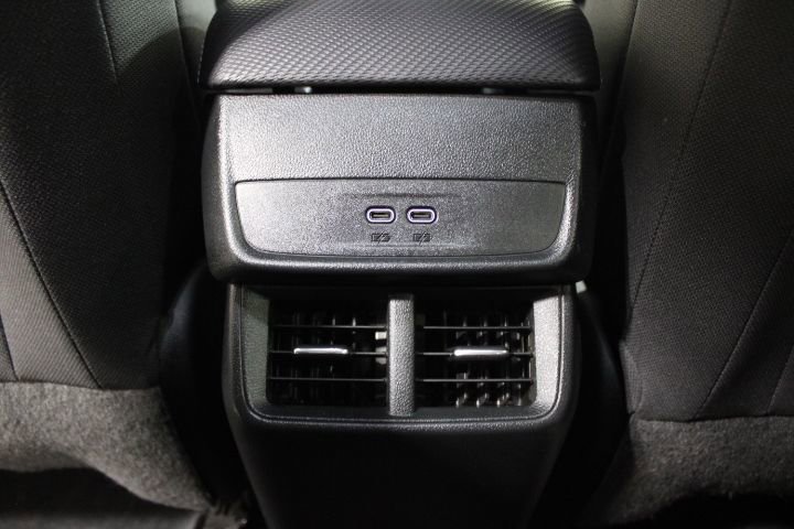 Used 2025 Chevrolet Equinox LT AWD/4WD image 29