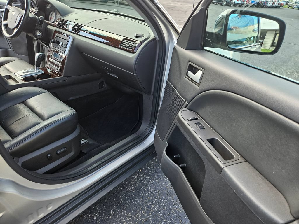 Used 2007 Ford Five Hundred Limited FWD image 19