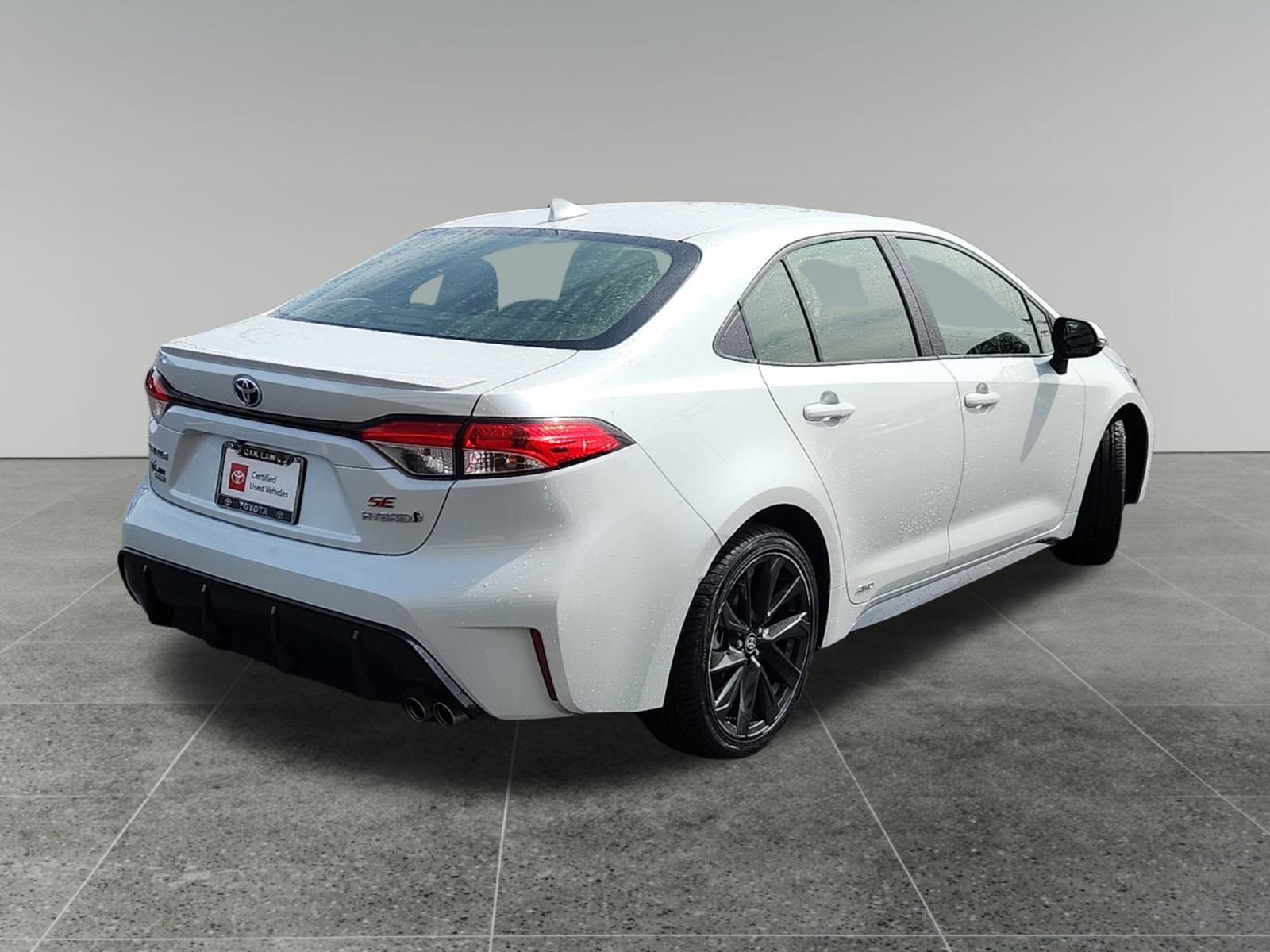 Certified 2024 Toyota Corolla SE w/ SE Package image 7