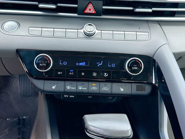 Used 2023 Hyundai Elantra SEL w/ Convenience Package FWD image 15