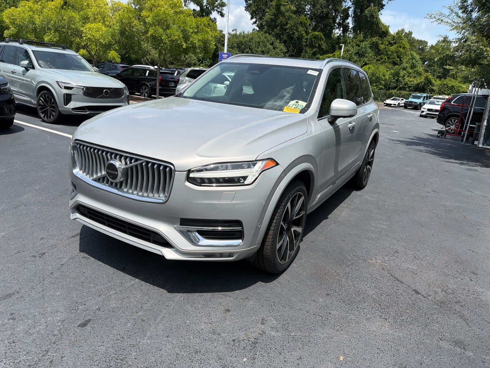 Used 2023 Volvo XC90 B5 Plus w/ Protection Package Premier AWD/4WD image 8