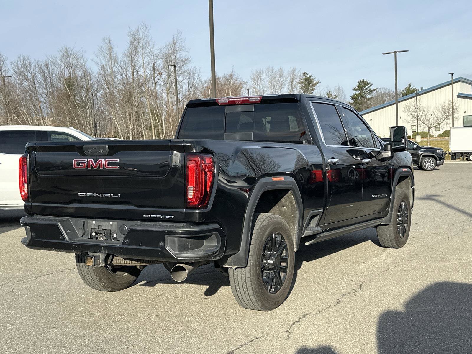 Used 2023 GMC Sierra 3500 Denali w/ Denali Black Diamond Edition image 6