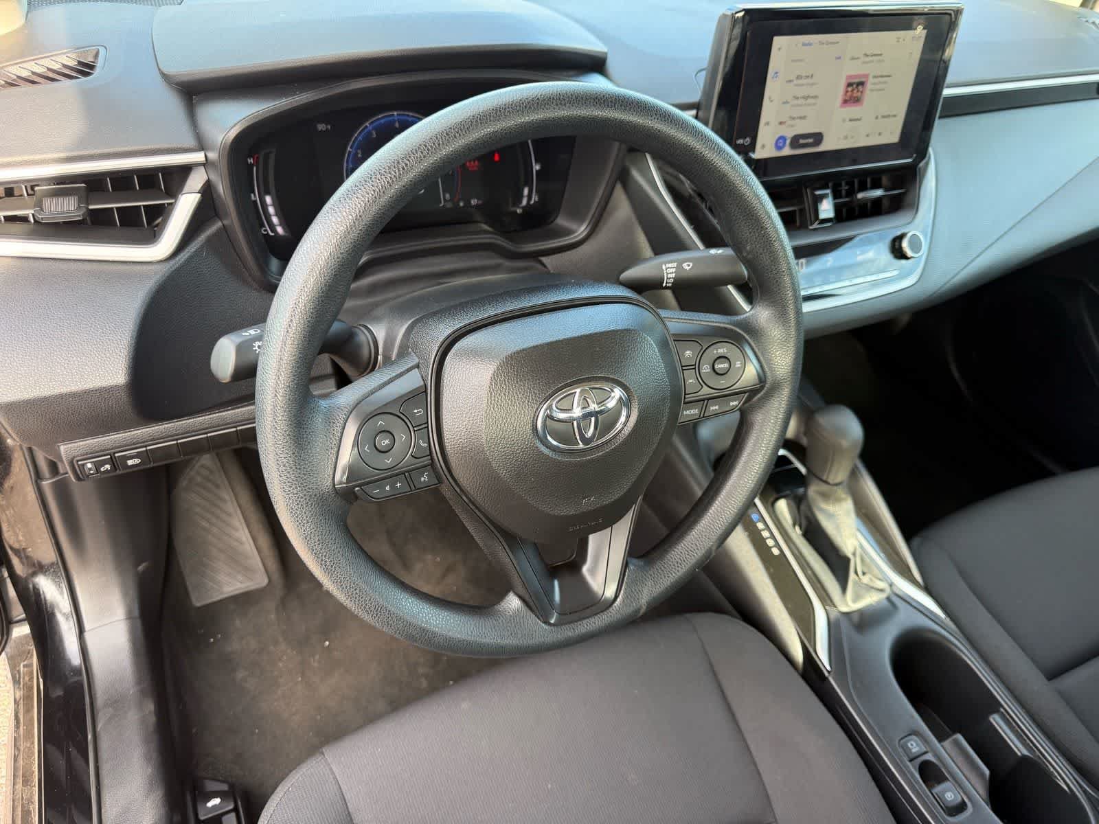 Used 2026 Toyota Corolla LE FWD image 14
