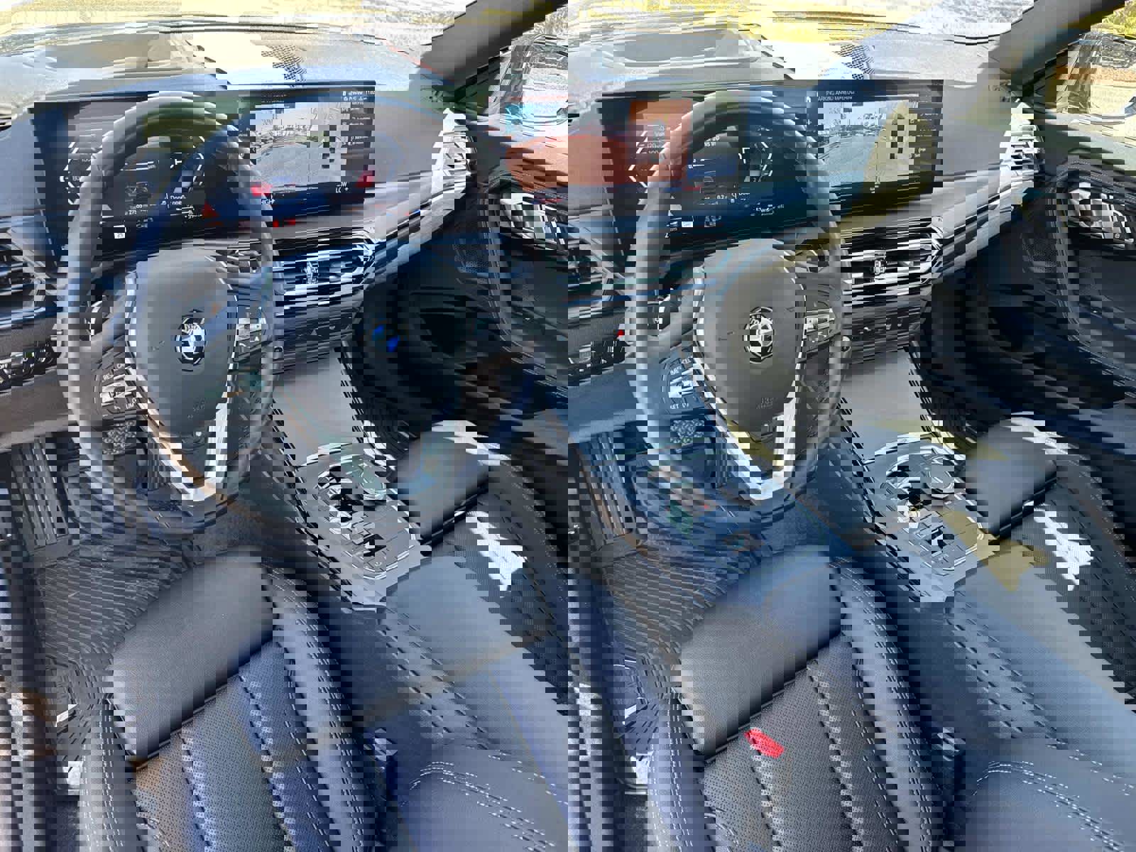 Used 2023 BMW 230i Coupe w/ Premium Package image 14