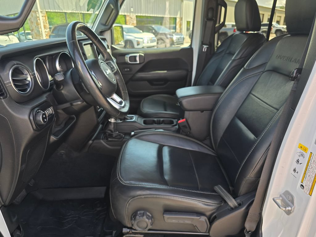 Used 2020 Jeep Gladiator Overland AWD/4WD image 4