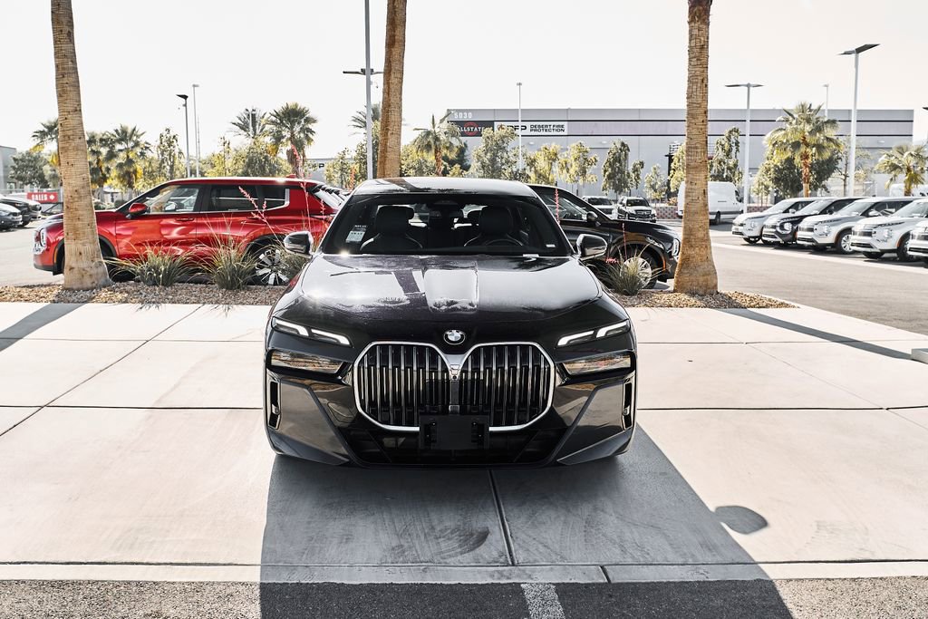 Used 2024 BMW 740i w/ Premium Package RWD image 6