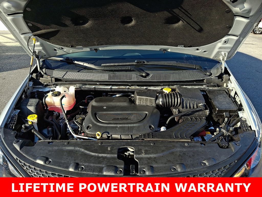 Used 2024 Chrysler Voyager LX image 29