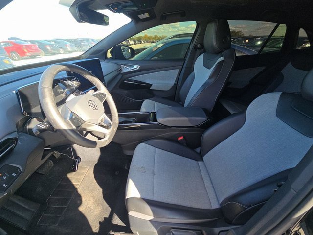 Used 2023 Volkswagen ID.4 Pro image 5