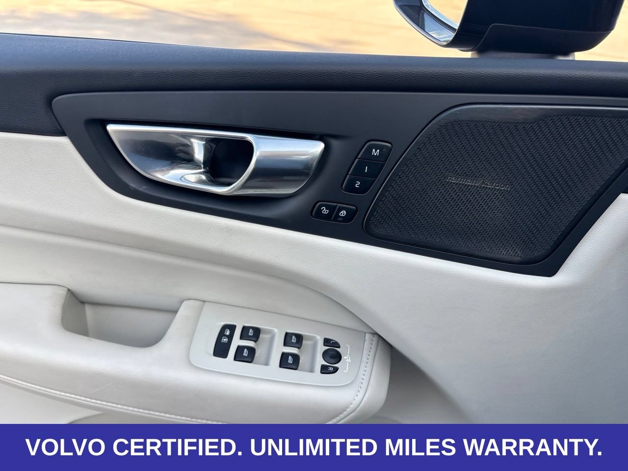 Certified 2024 Volvo XC60 B5 Plus w/ Protection Package Premier AWD/4WD image 15