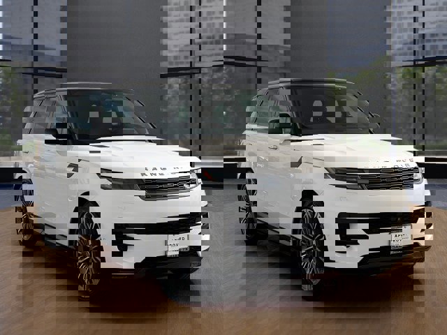 Used 2024 Land Rover Range Rover Sport SE image 10
