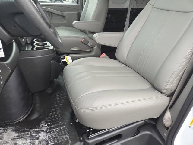 New 2026 GMC Savana 2500 Work Van w/ Enhanced Convenience Package image 25