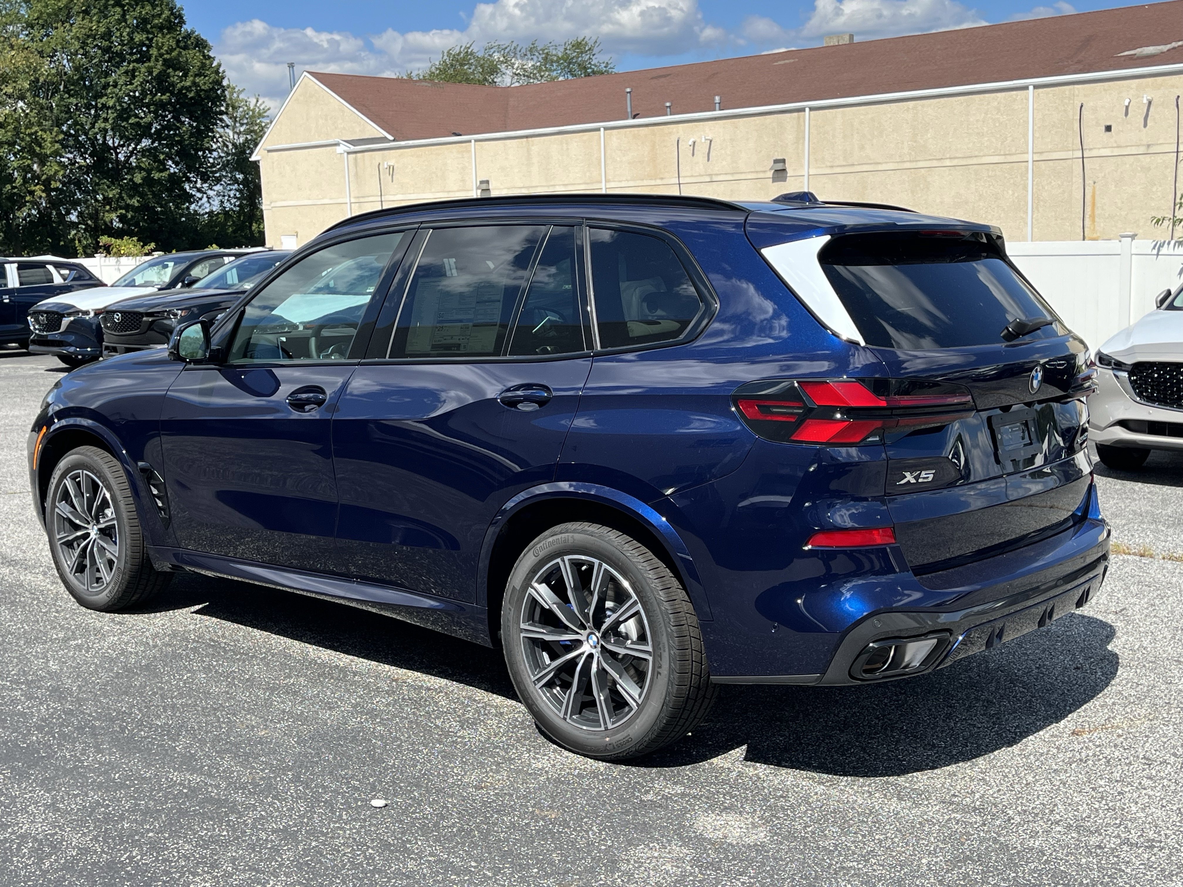 New 2026 BMW X5 xDrive40i w/ M Sport Package image 5