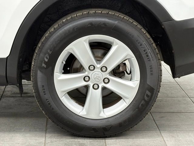 Used 2013 Toyota RAV4 XLE AWD/4WD image 6