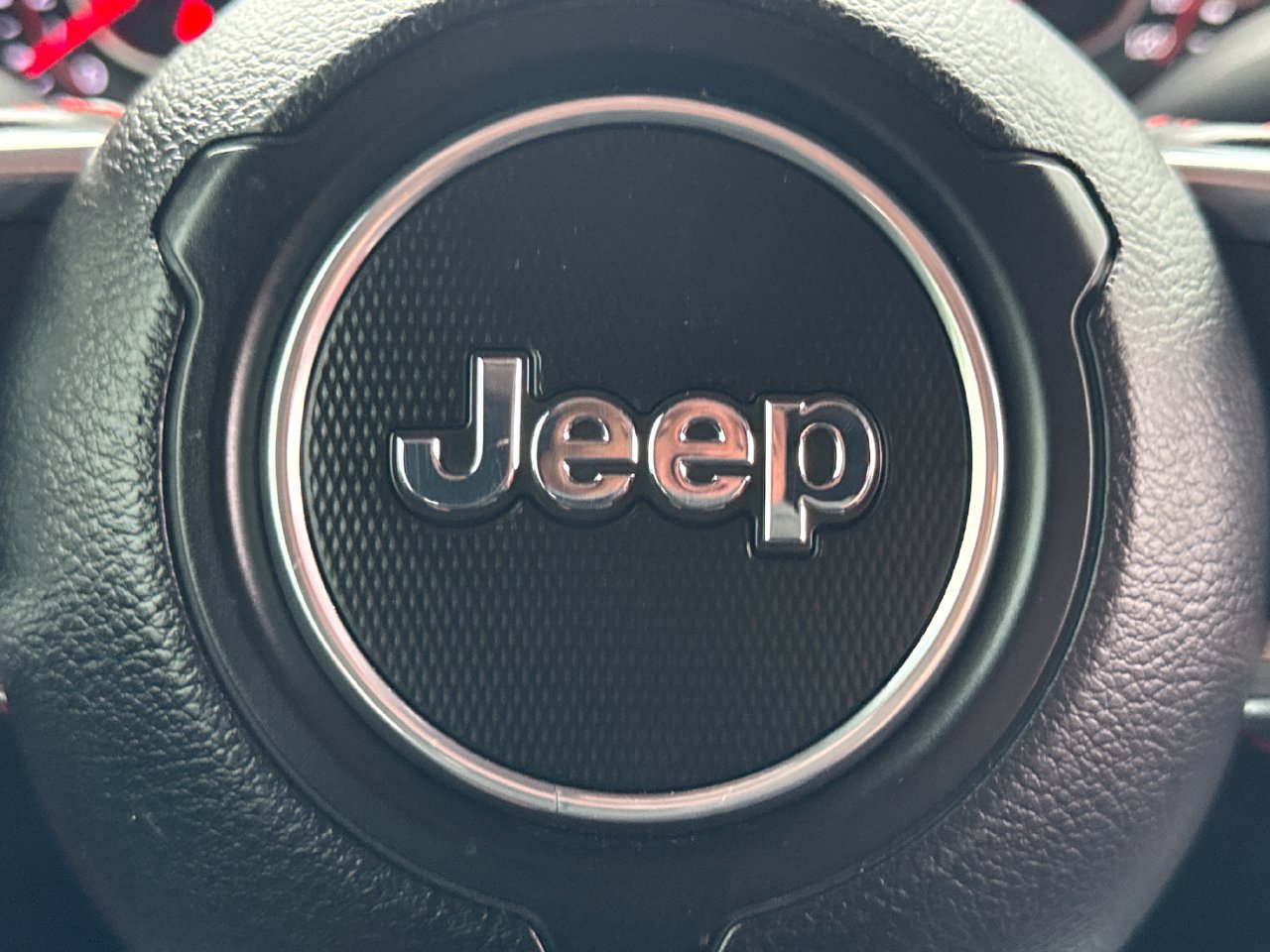 Used 2022 Jeep Gladiator Rubicon w/ LED Lighting Group AWD/4WD image 28