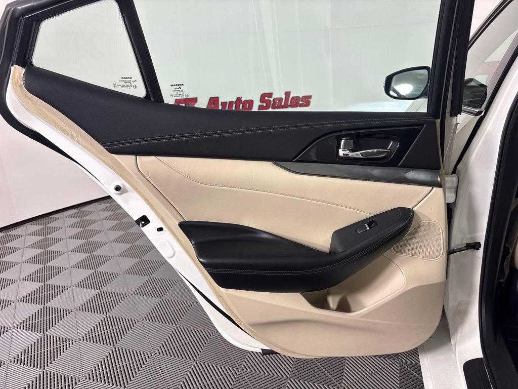 Used 2020 Nissan Maxima 3.5 SL w/ Floor Mat Group FWD image 43