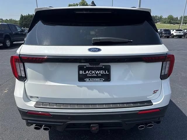 Used 2025 Ford Explorer ST w/ Sun And Sound Package AWD/4WD image 5
