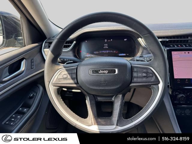 Used 2023 Jeep Grand Cherokee Limited AWD/4WD image 20