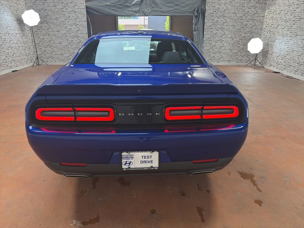 Used 2020 Dodge Challenger SXT RWD image 6