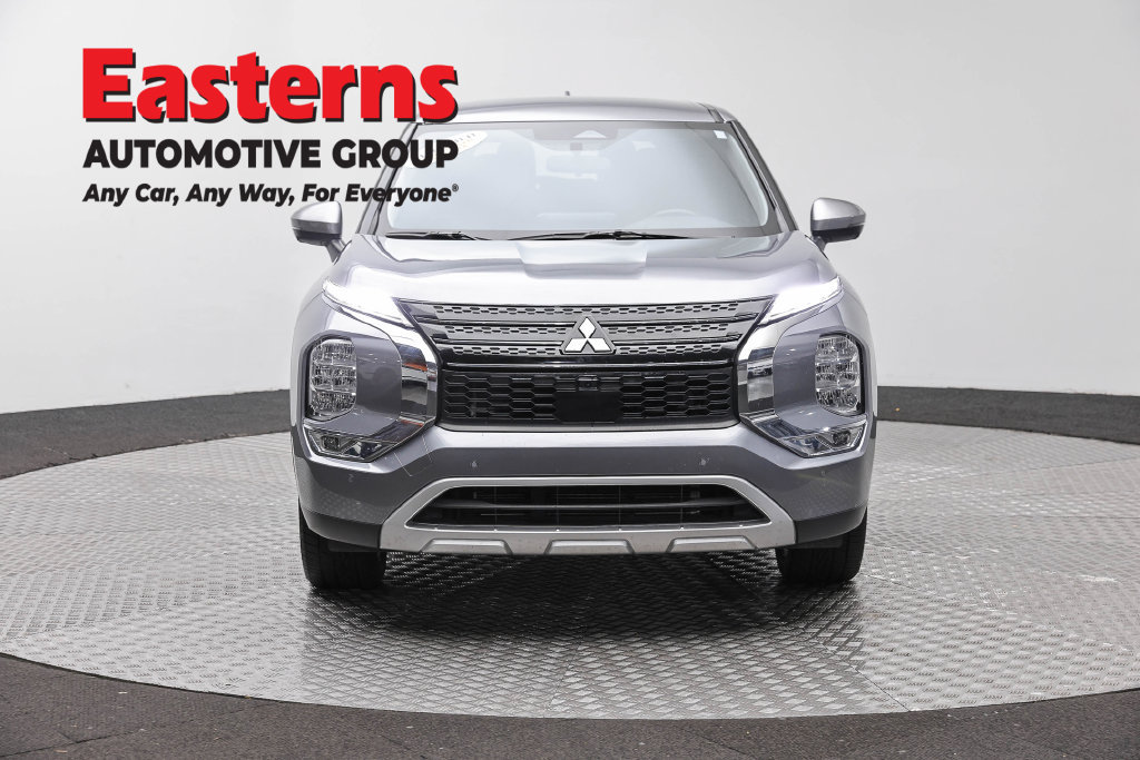 Used 2024 Mitsubishi Outlander SE FWD image 4